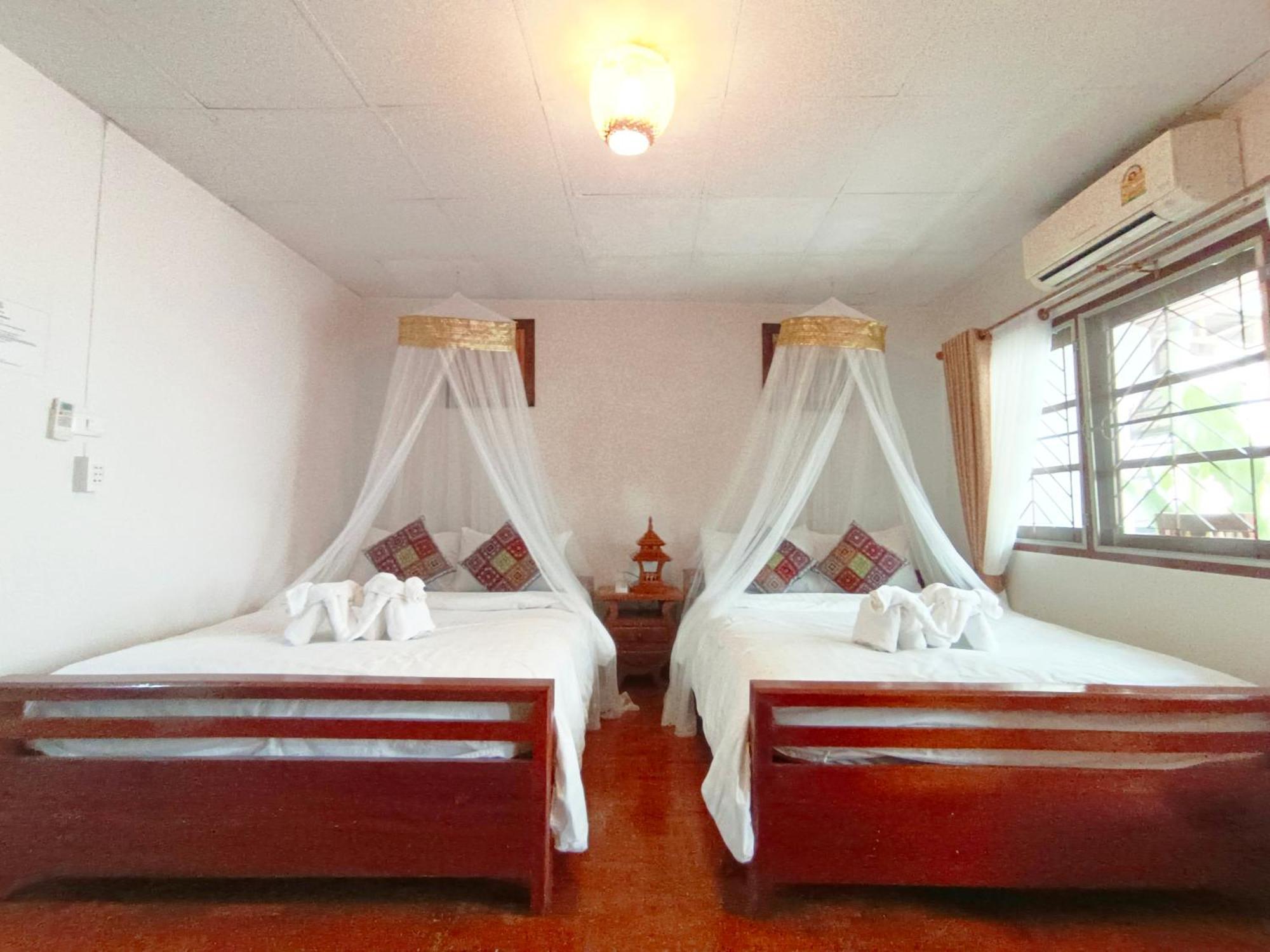 Aphilapa House *