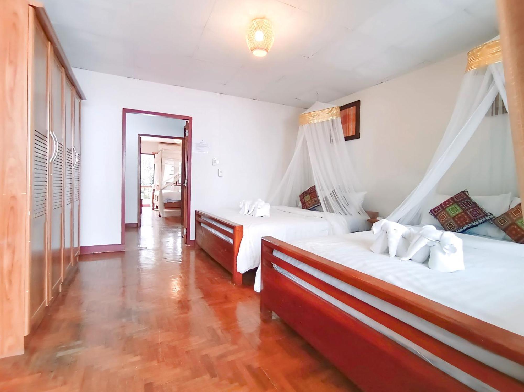 Aphilapa House *