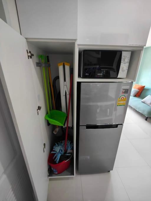 Family With Massage Chair Apartment Chiang Mai