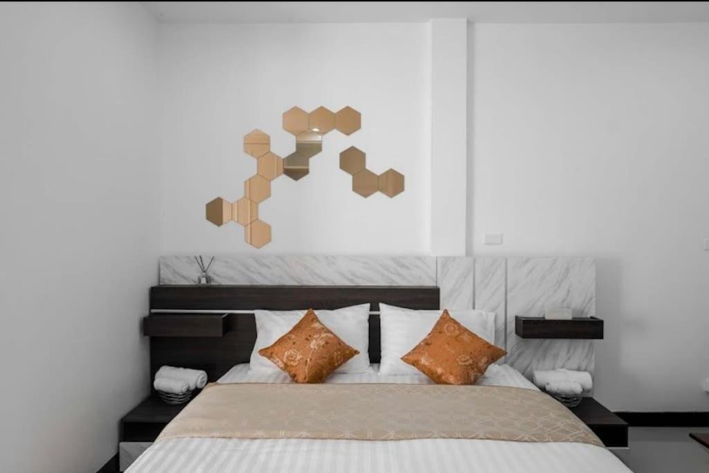 Apartment Skyzie Nimman With Airport Pick Up *
