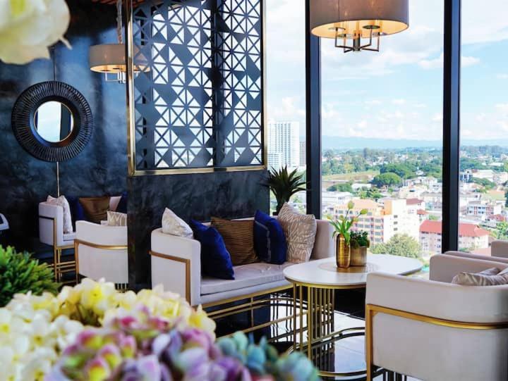Aparthotel The Astra Sky River 2bd Cozy 45 Sqm Night Bazaar Old Town *