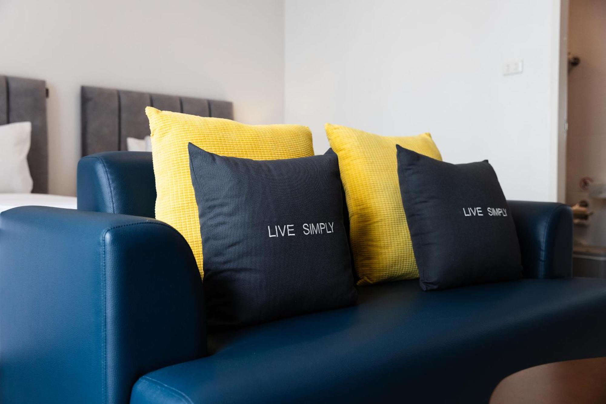 Amiri Place Hotel 3*