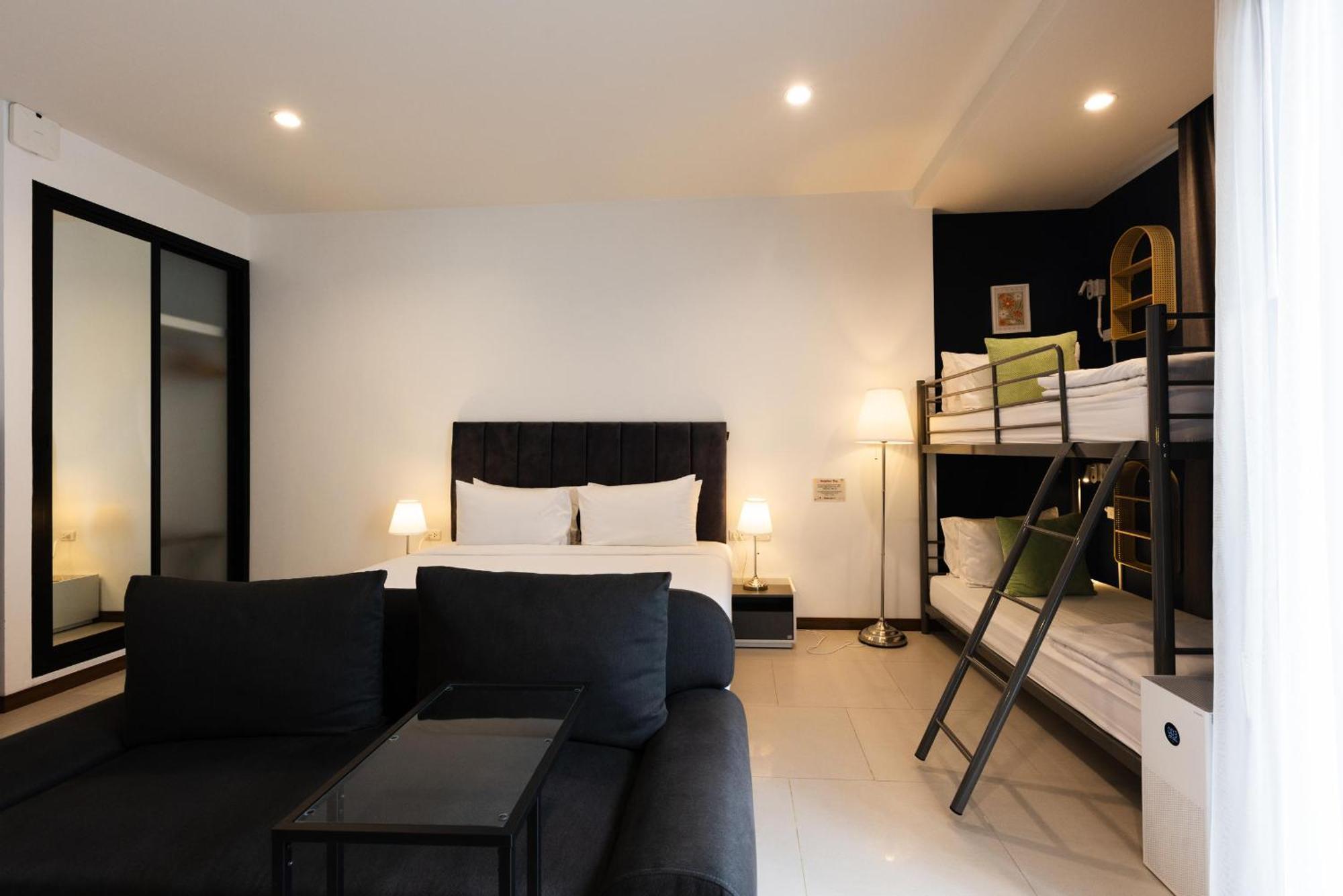 Amiri Place 3*
