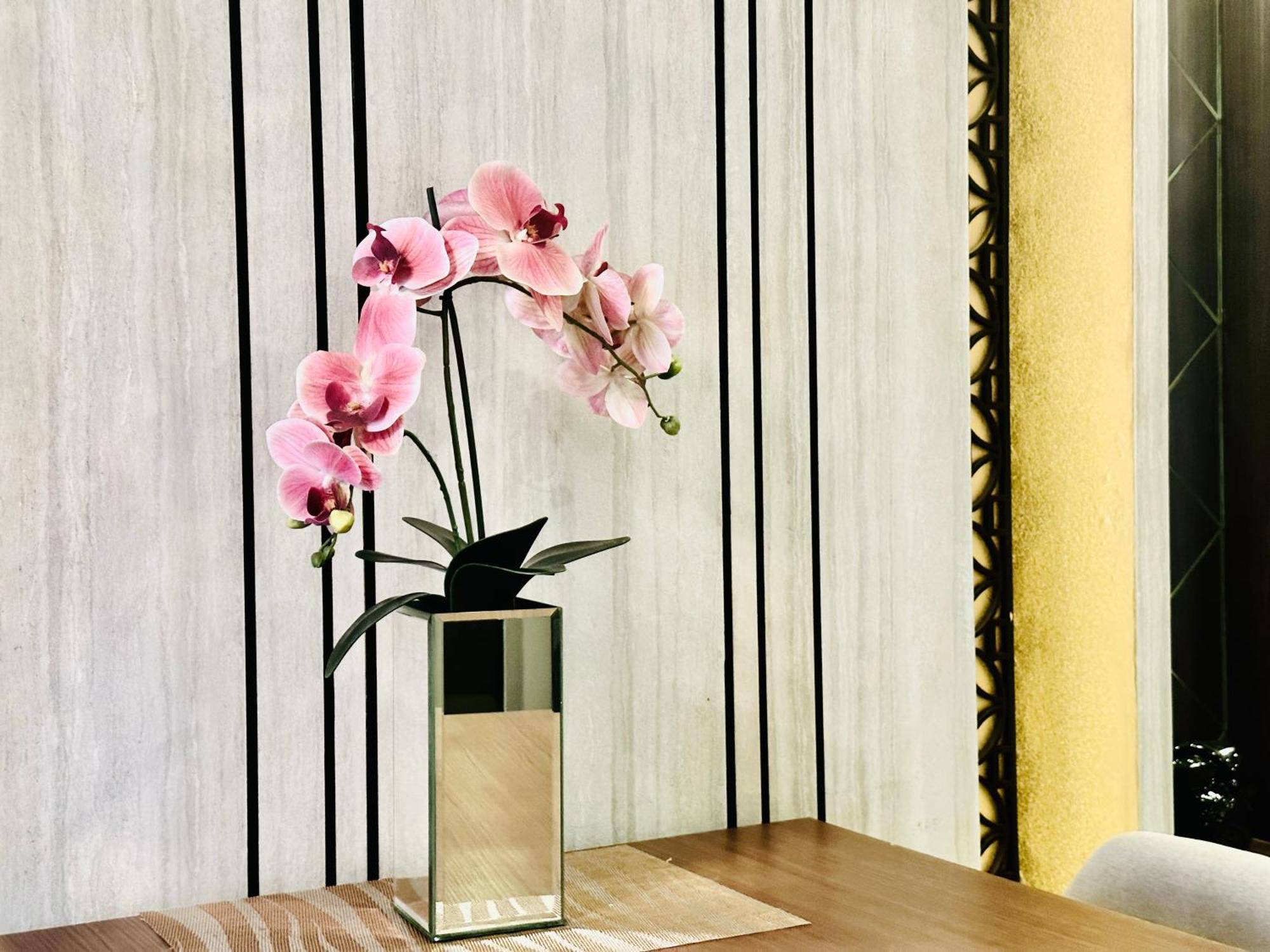 The Astra 2bedroom 65sqm,close Night Bazaar And Old City Apartment Chiang Mai