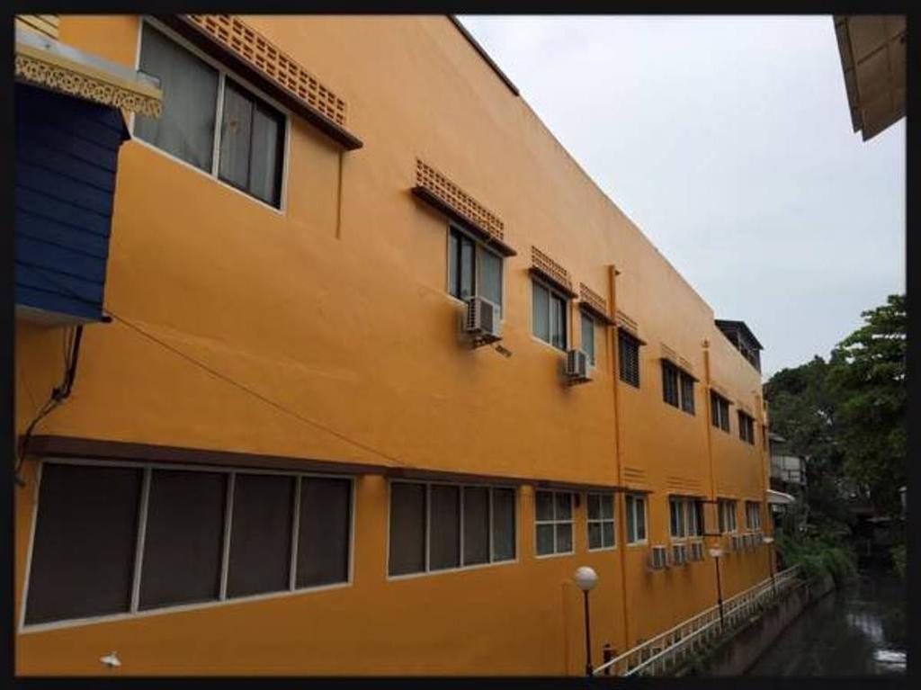 Tapae Hotel