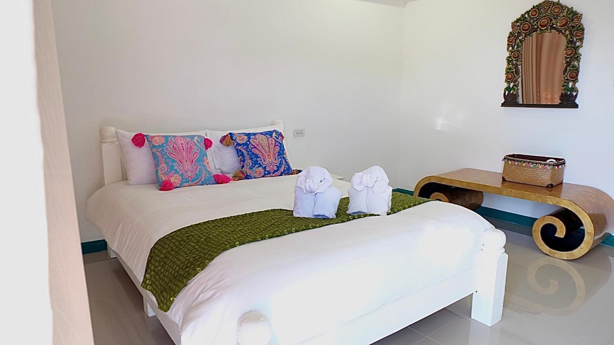 Yellow Lamoon Hotel 3*