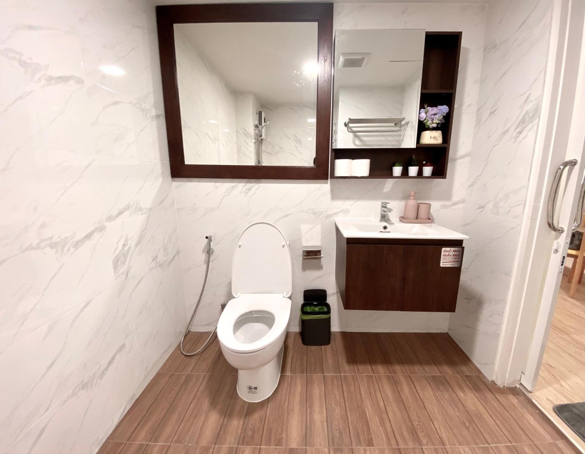 Fully New In Hillside Condo2, Nimmanhaemin Apartment Chiang Mai