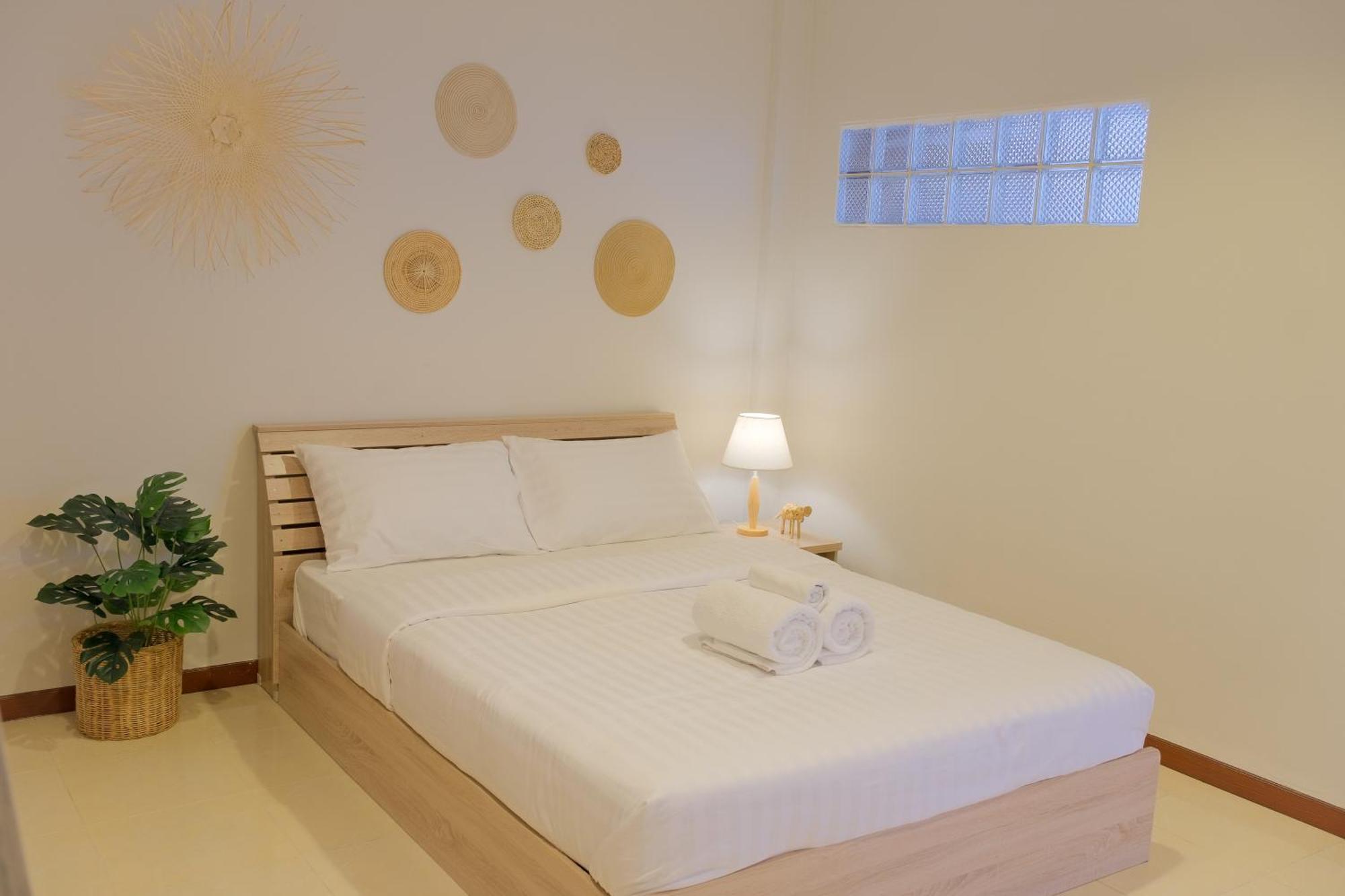 Hotel Baan Chinnakarn 2*