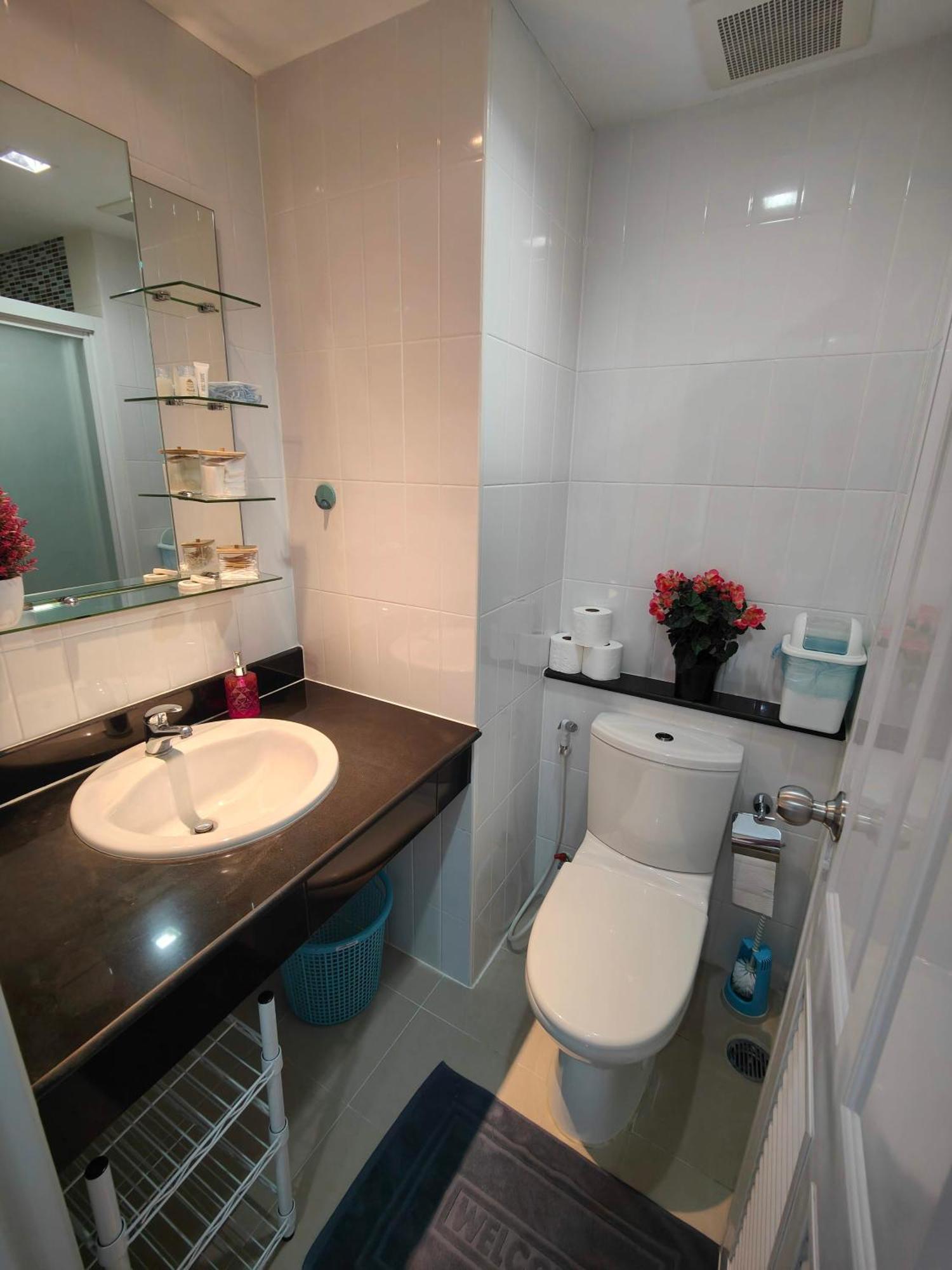 Apartment Blue And Farang Homes *