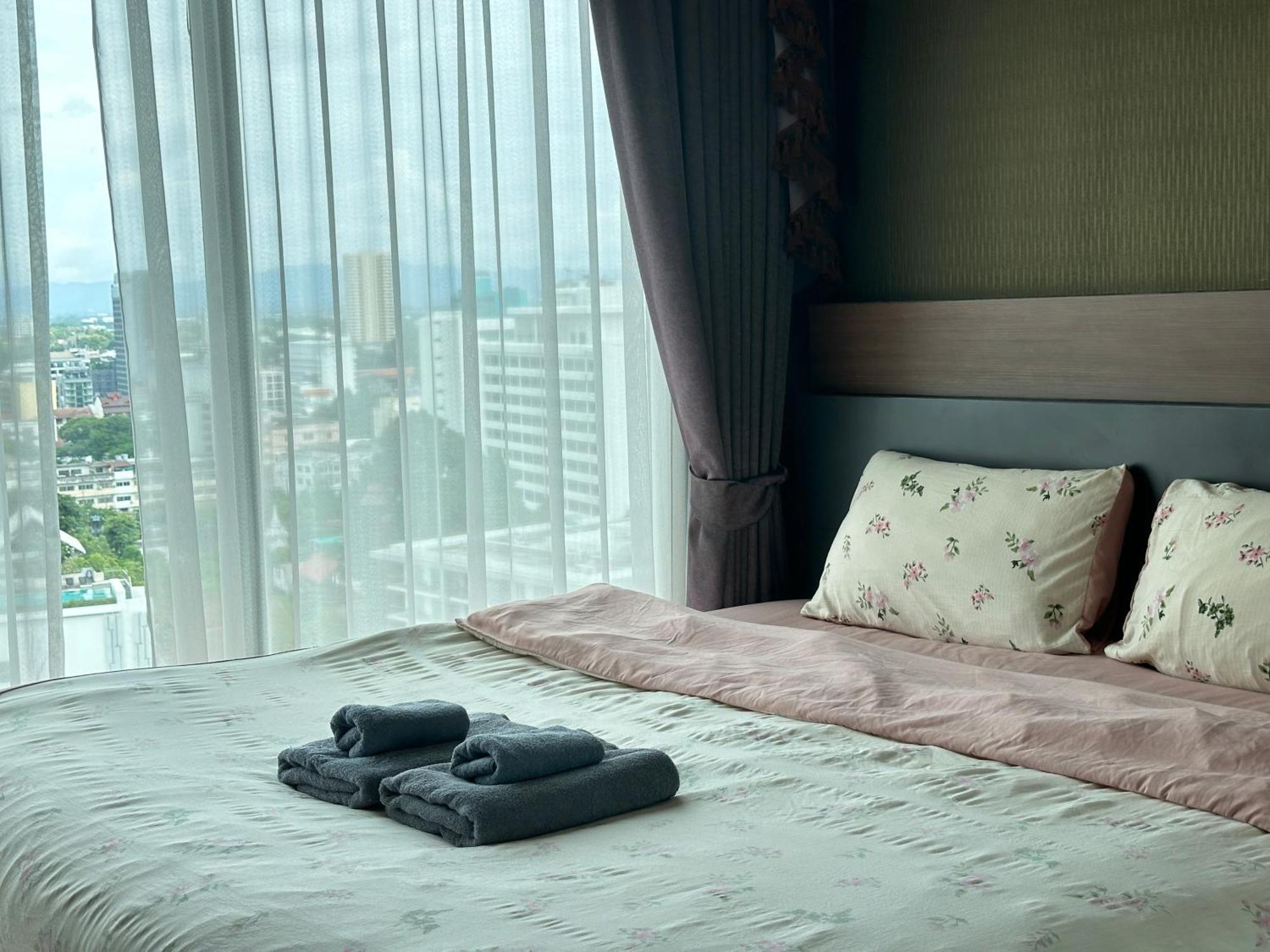 The Astra 2bedroom 65sqm,close Night Bazaar And Old City