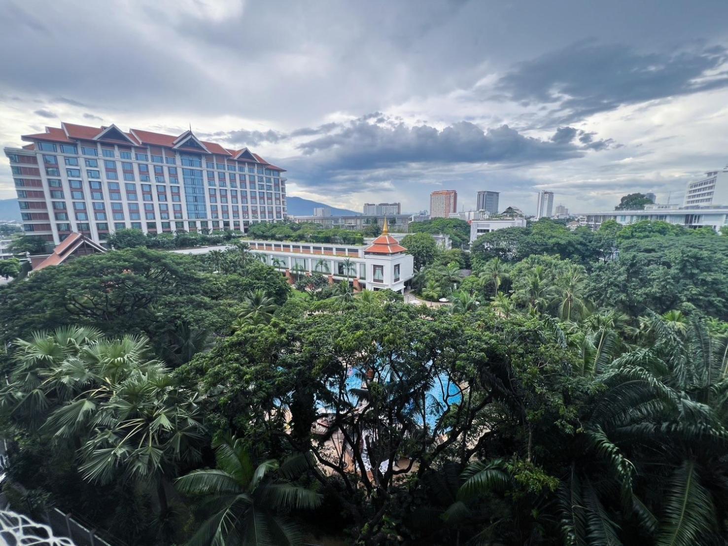 The Astra Luxury In Town Apartment Chiang Mai