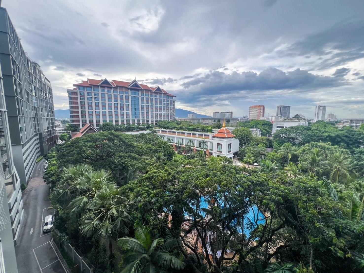 Apartment The Astra Luxury In Town Chiang Mai