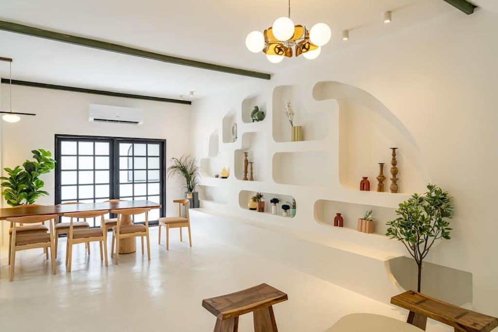 Stunning Pool - In Old Town Villa