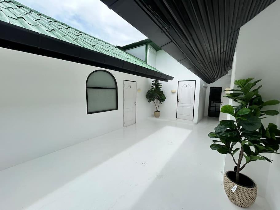Stunning Pool - In Old Town Villa