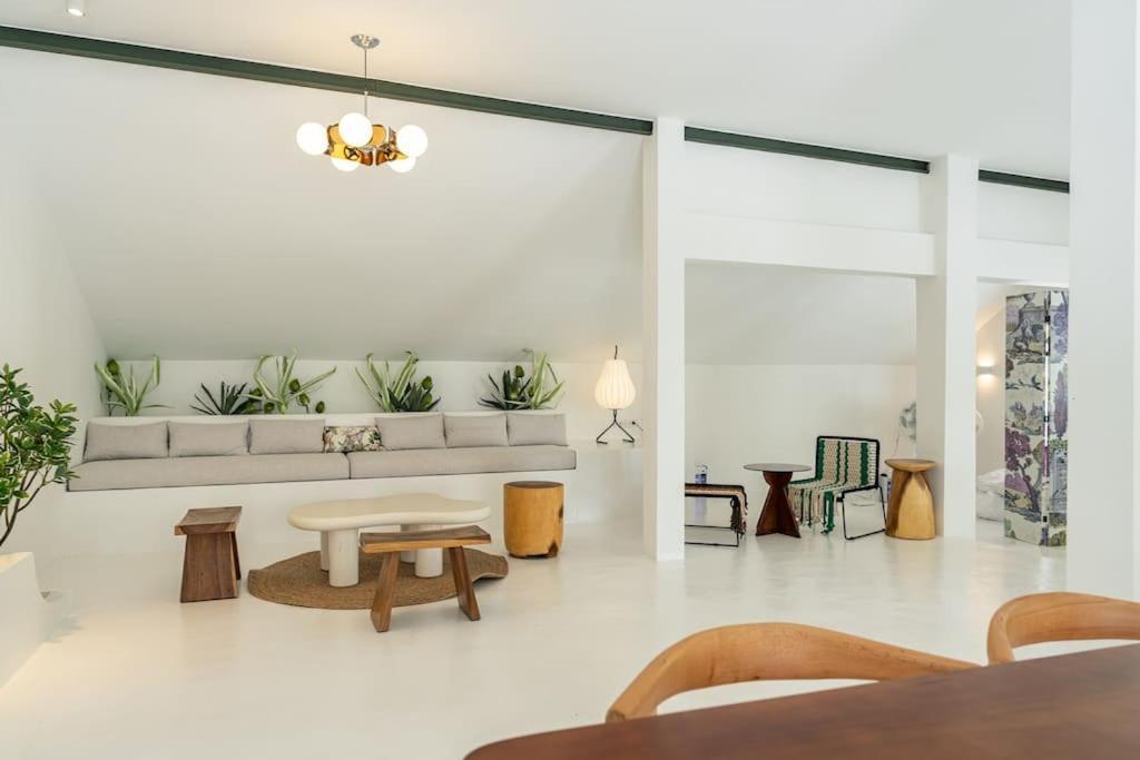 Stunning Pool - In Old Town Villa