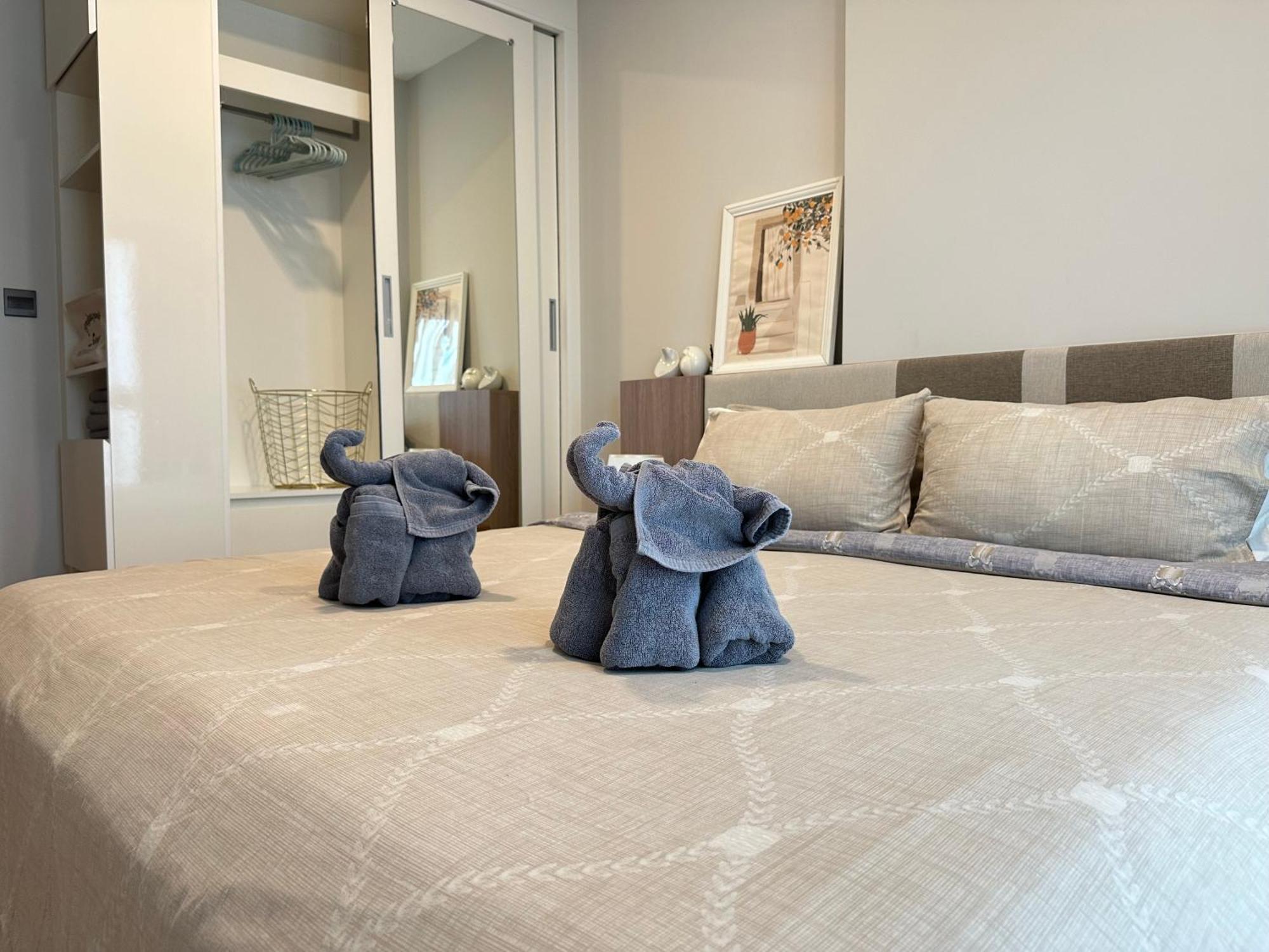 New & Cozy 2 Bedroom @ The Astra Sky River * Chiang Mai