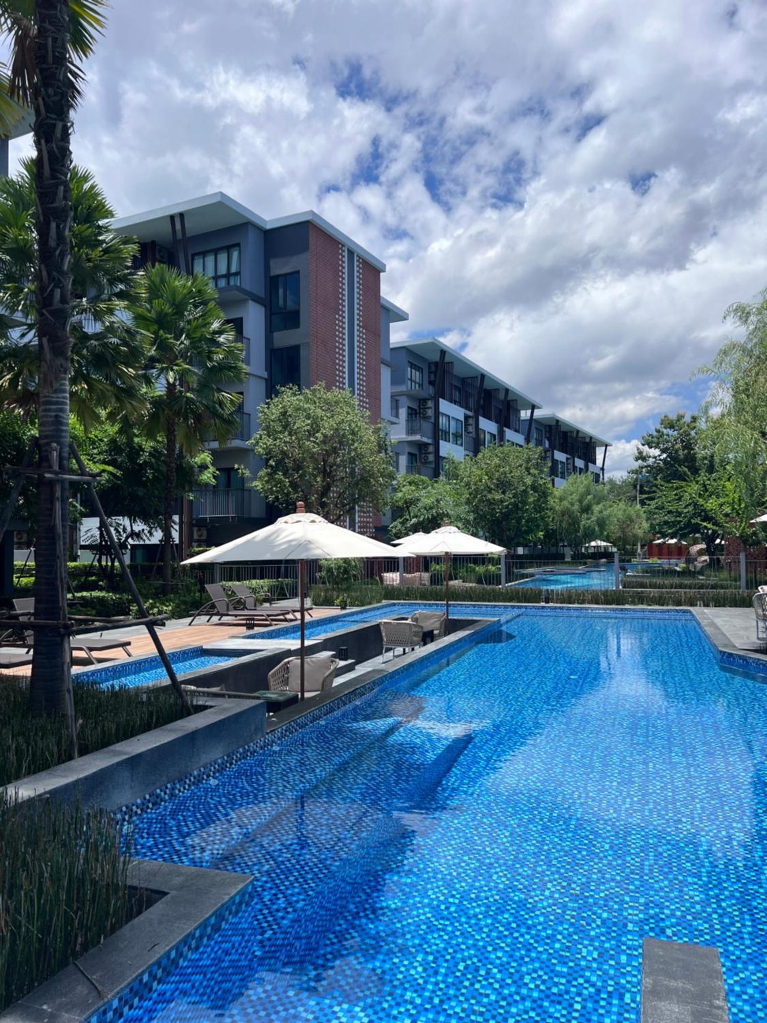 Arisecondo 泳池景观套房04号房 Apartment Chiang Mai