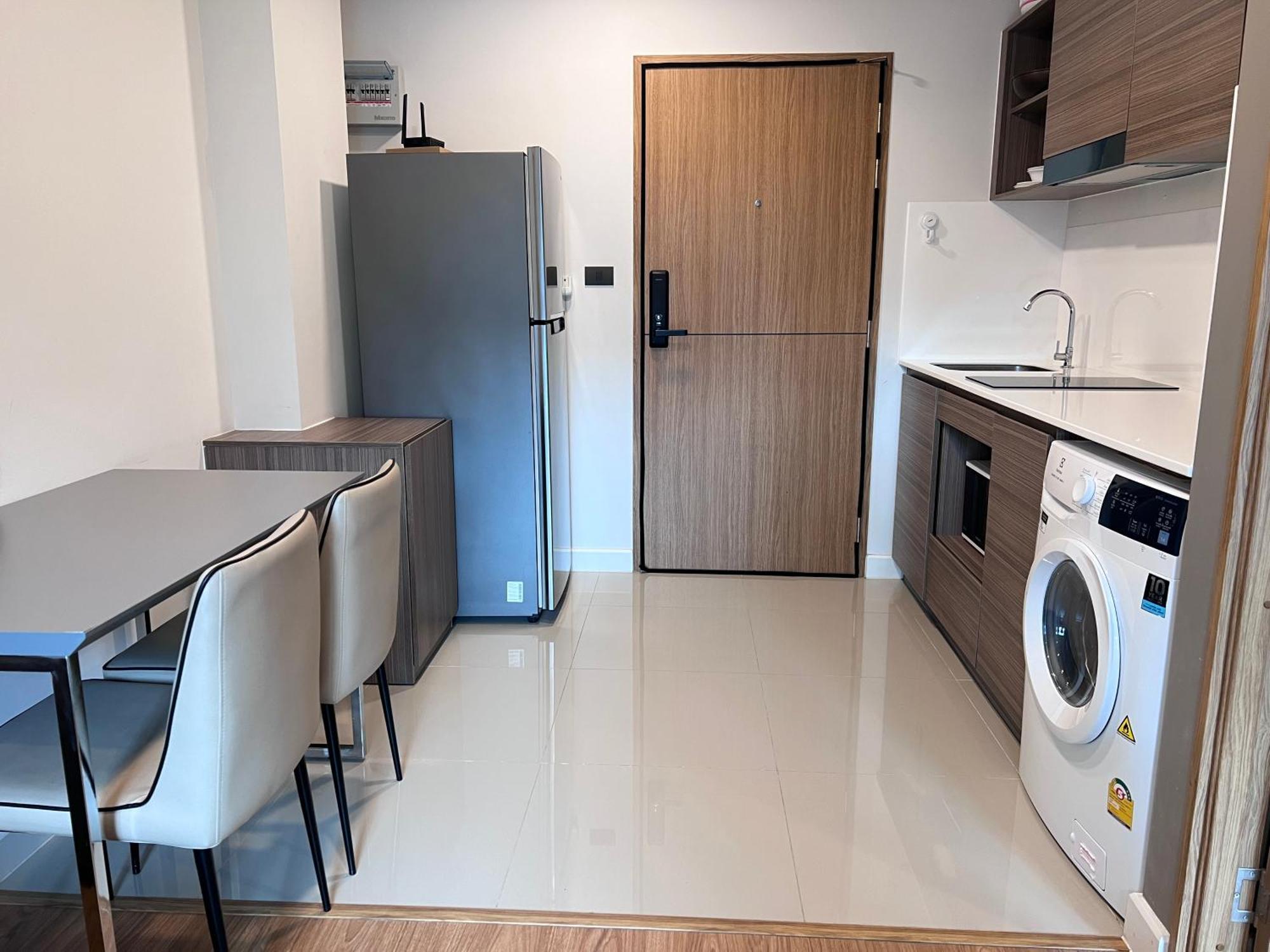 Apartment Arisecondo 泳池景观套房04号房 *
