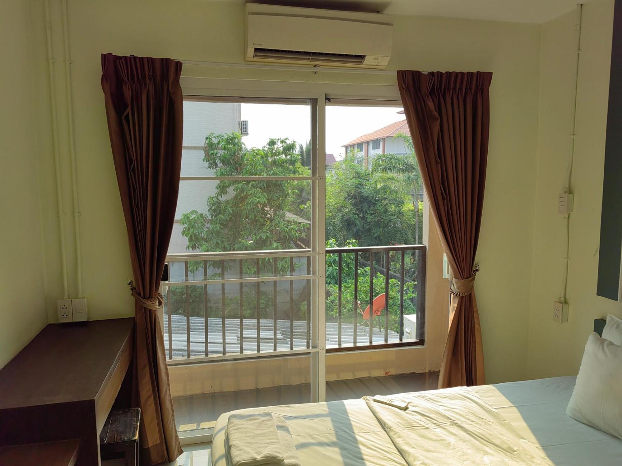 Kaysorn And Bed & Breakfast 2*