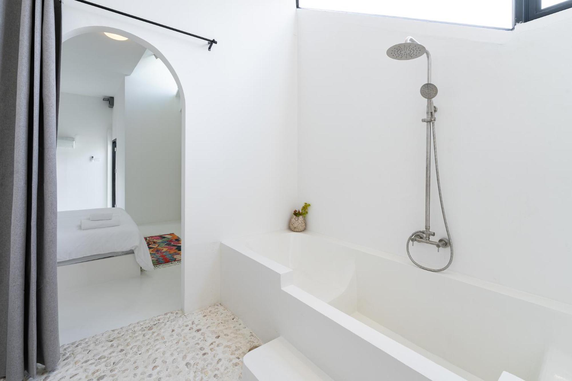Stunning Pool - In Old Town Villa *