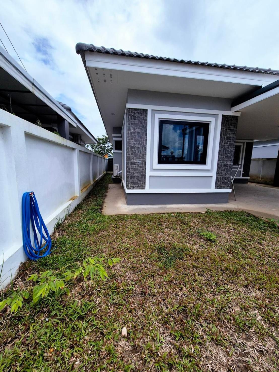 We House หางดง 2 Villa