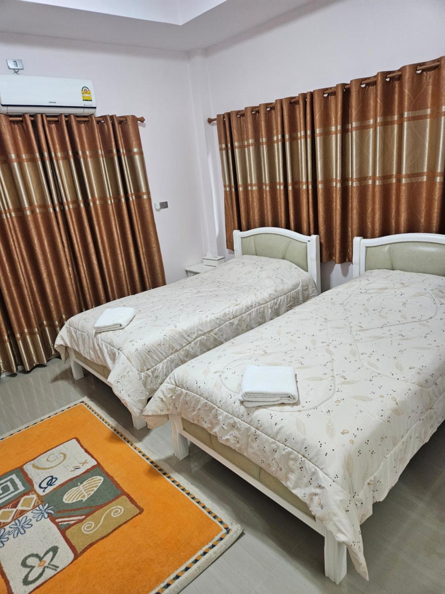 Separate House With Swimming Pool Villa