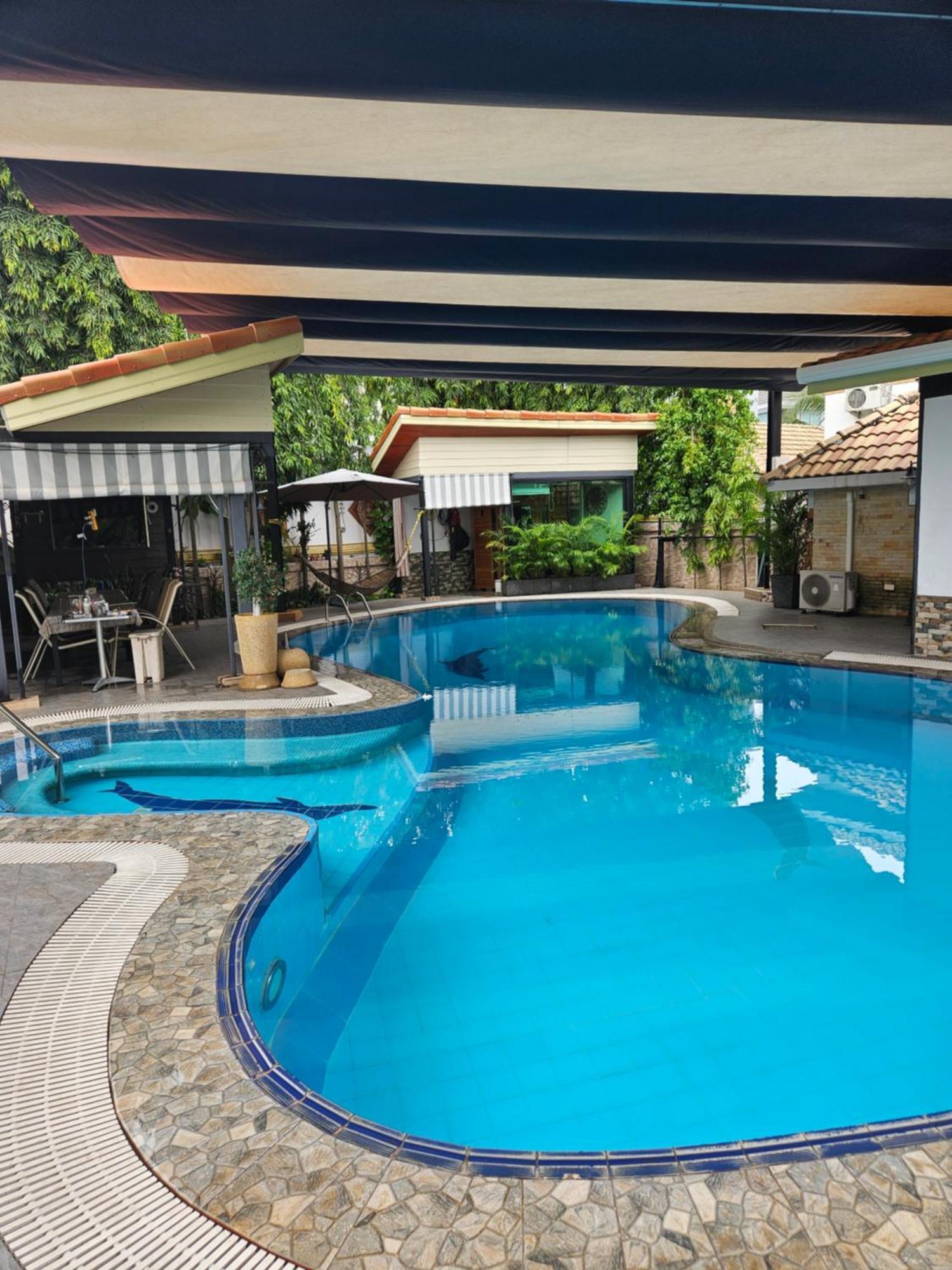 Separate House With Swimming Pool * Chiang Mai
