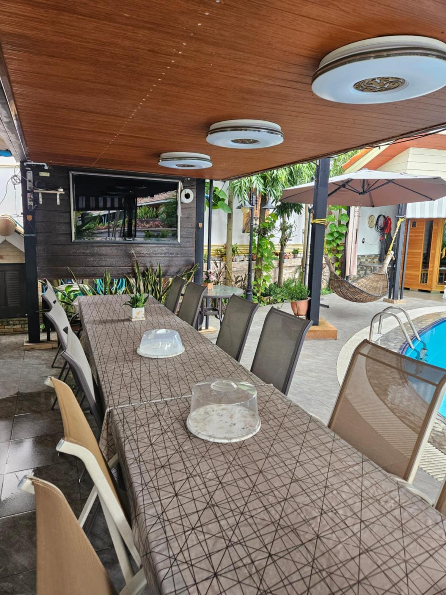 Separate House With Swimming Pool *