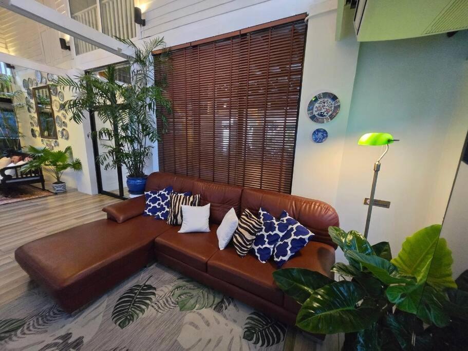 Siraburi Boutique Pool At Center Of Old Town Villa Chiang Mai