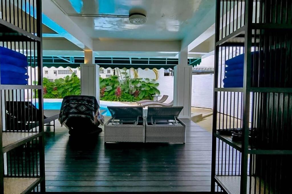 Siraburi Boutique Pool At Center Of Old Town
