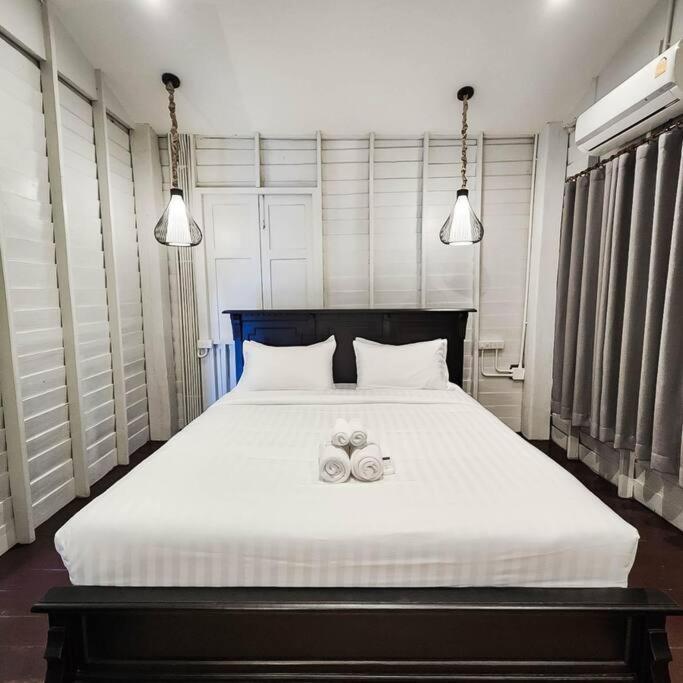 Siraburi Boutique Pool At Center Of Old Town *