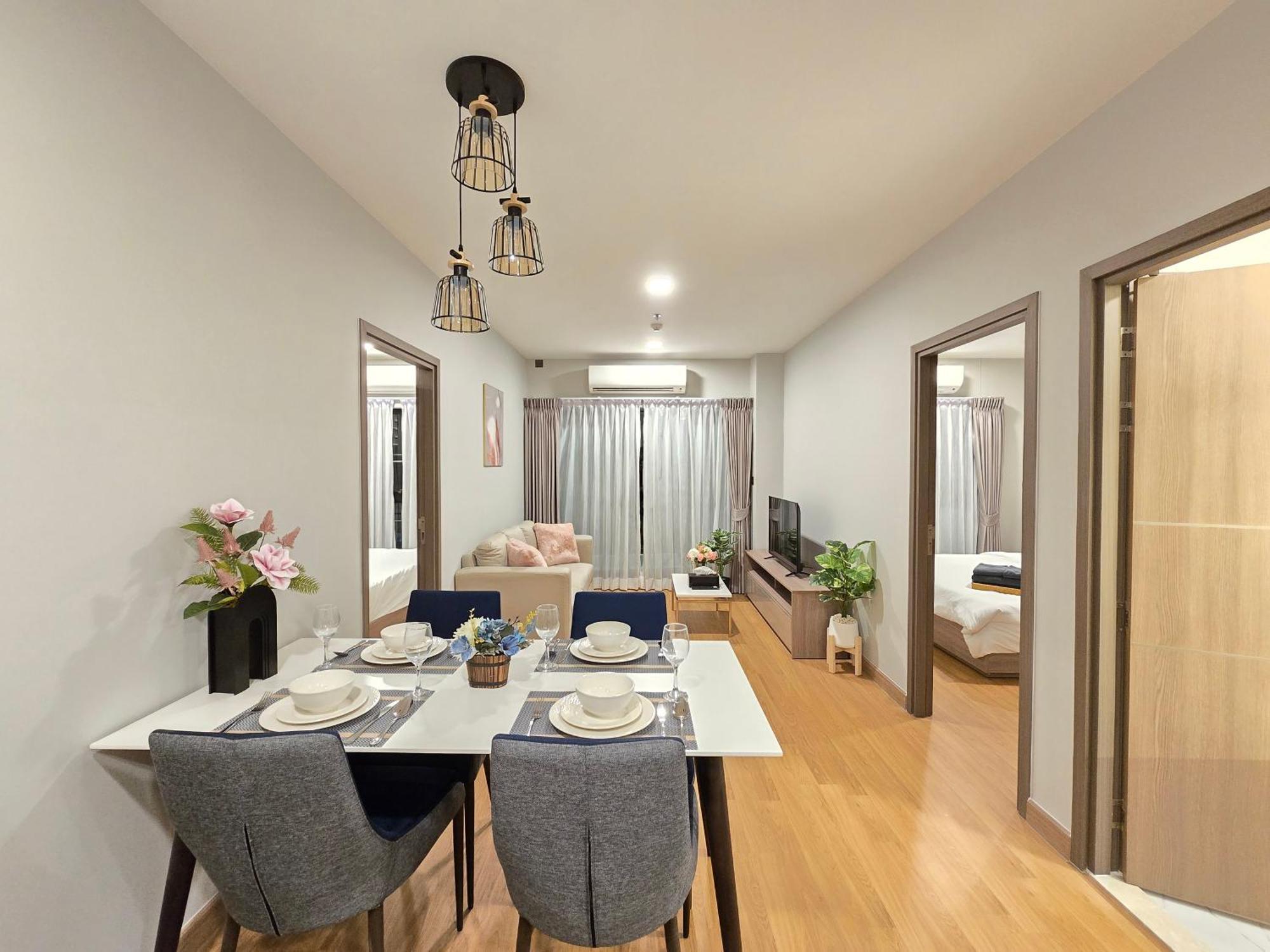 Astra Sky River Changkhlan Apartment *