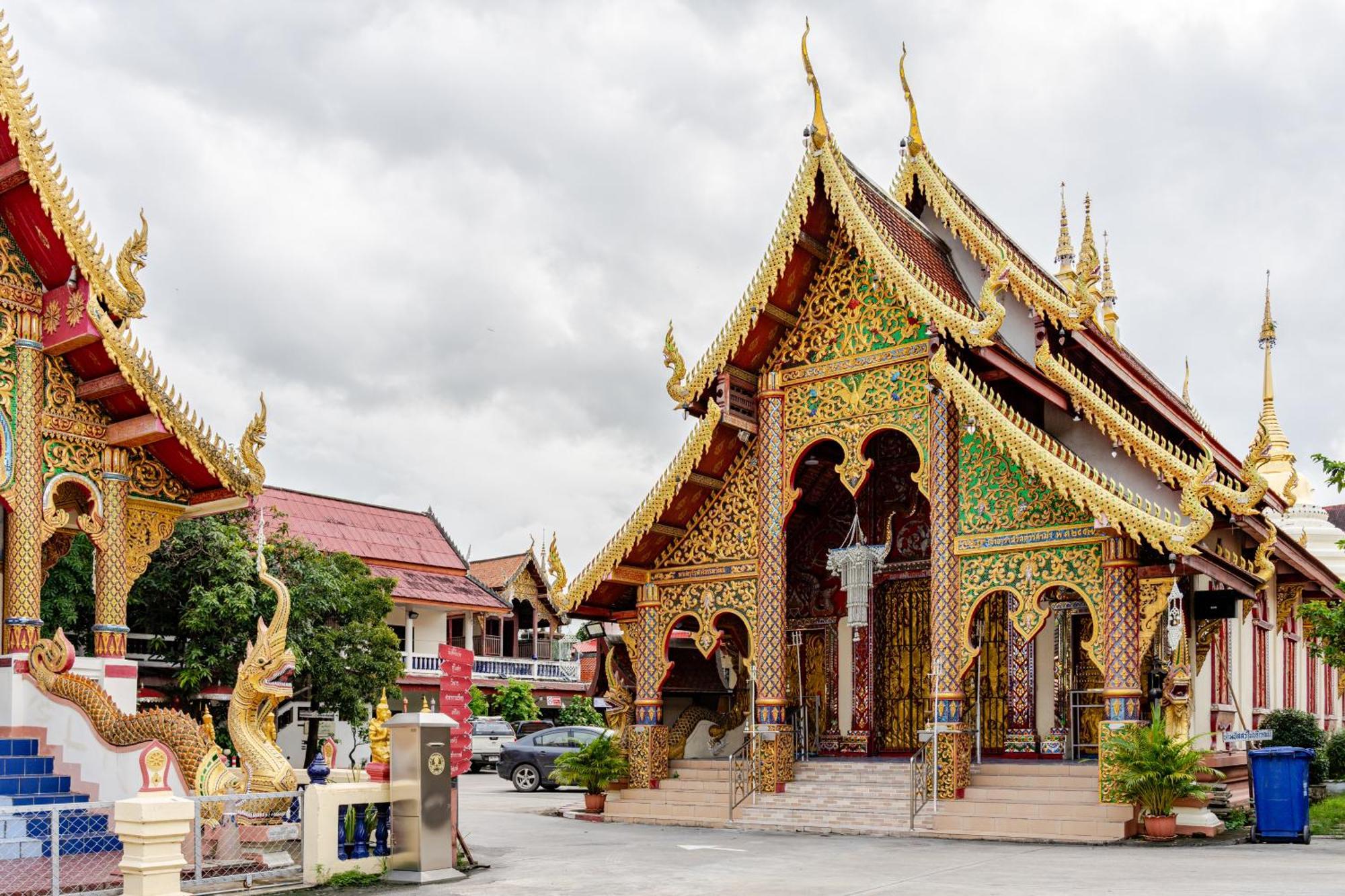 9 Pax Family Hill Sunset Temple View Street View Near Nimman T Apei Gate Old Town