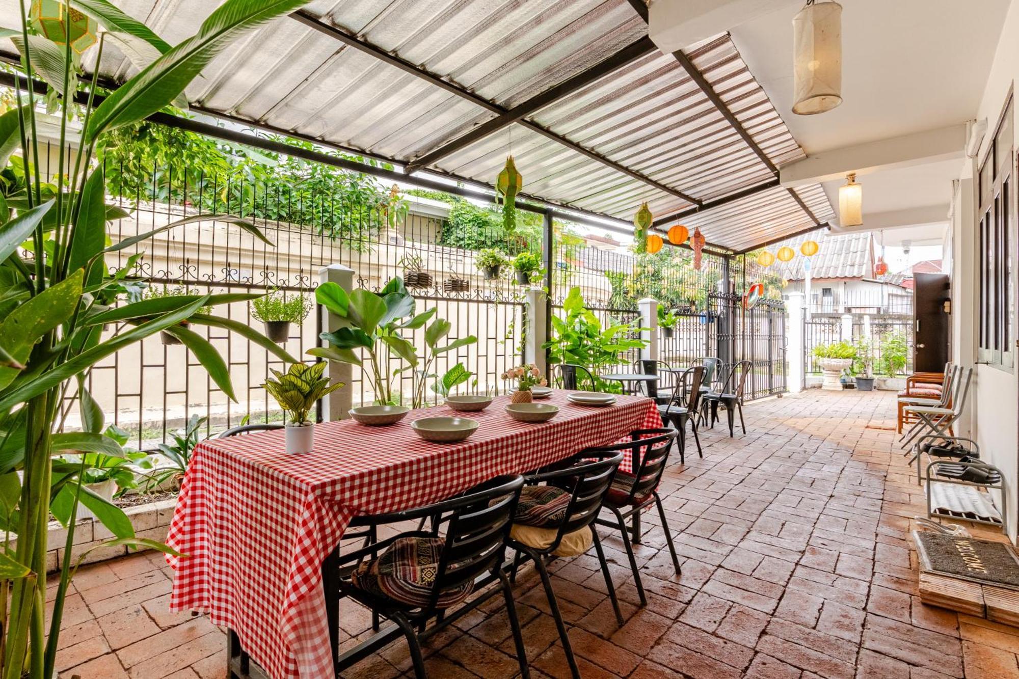 9 Pax Family Hill Sunset Temple View Street View Near Nimman T Apei Gate Old Town