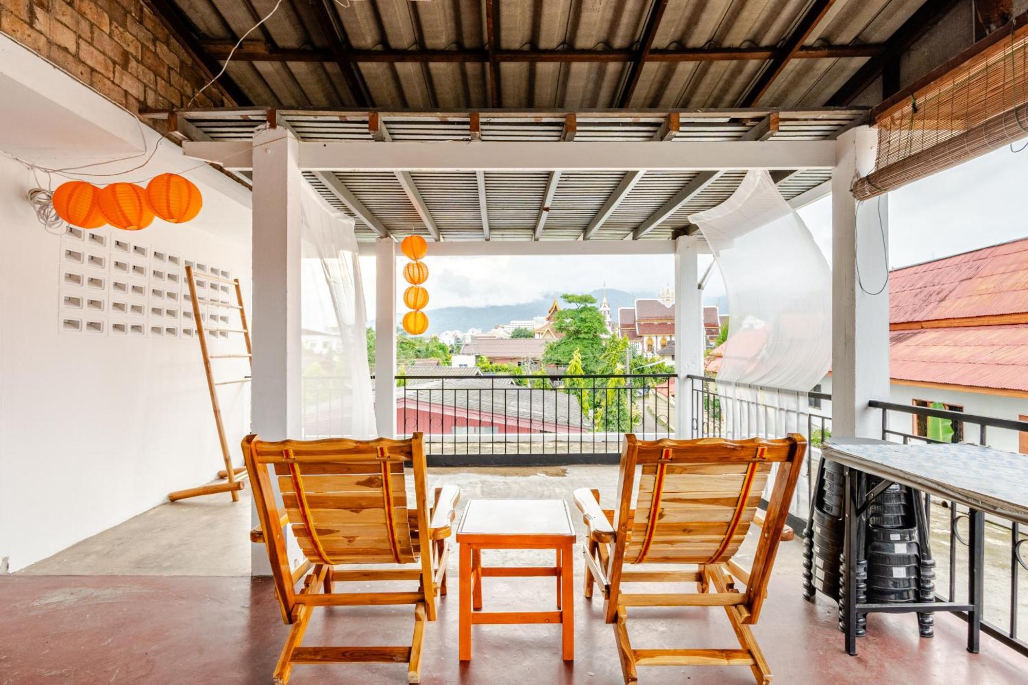9 Pax Family Hill Sunset Temple View Street View Near Nimman T Apei Gate Old Town
