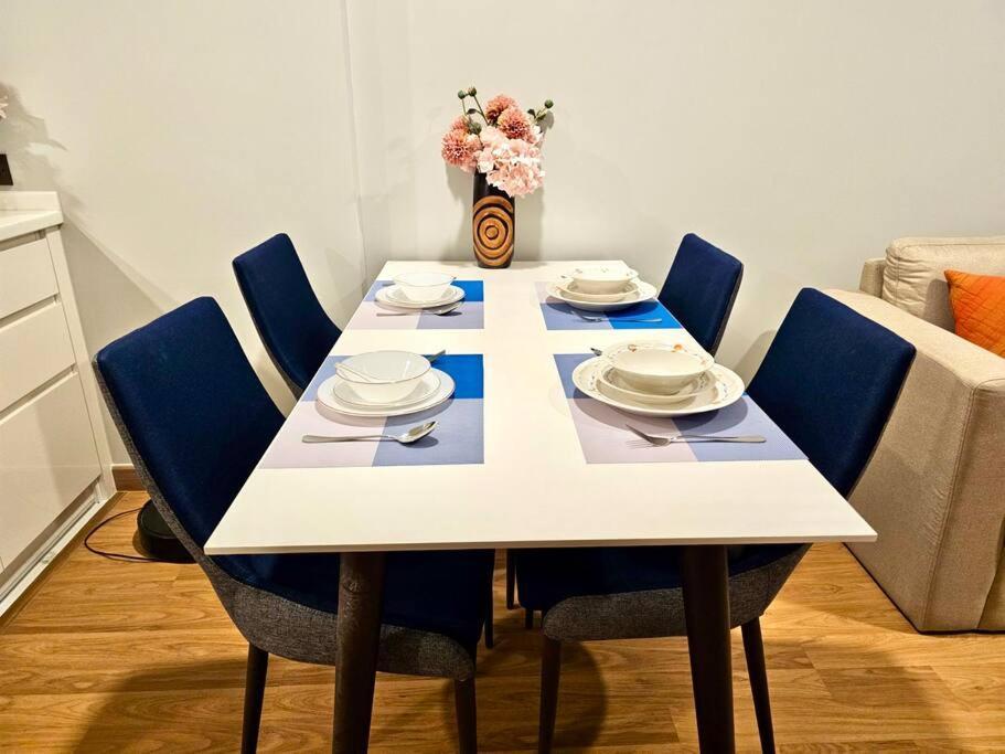 Astra Sky River 2bedrooms Modern Apartment *