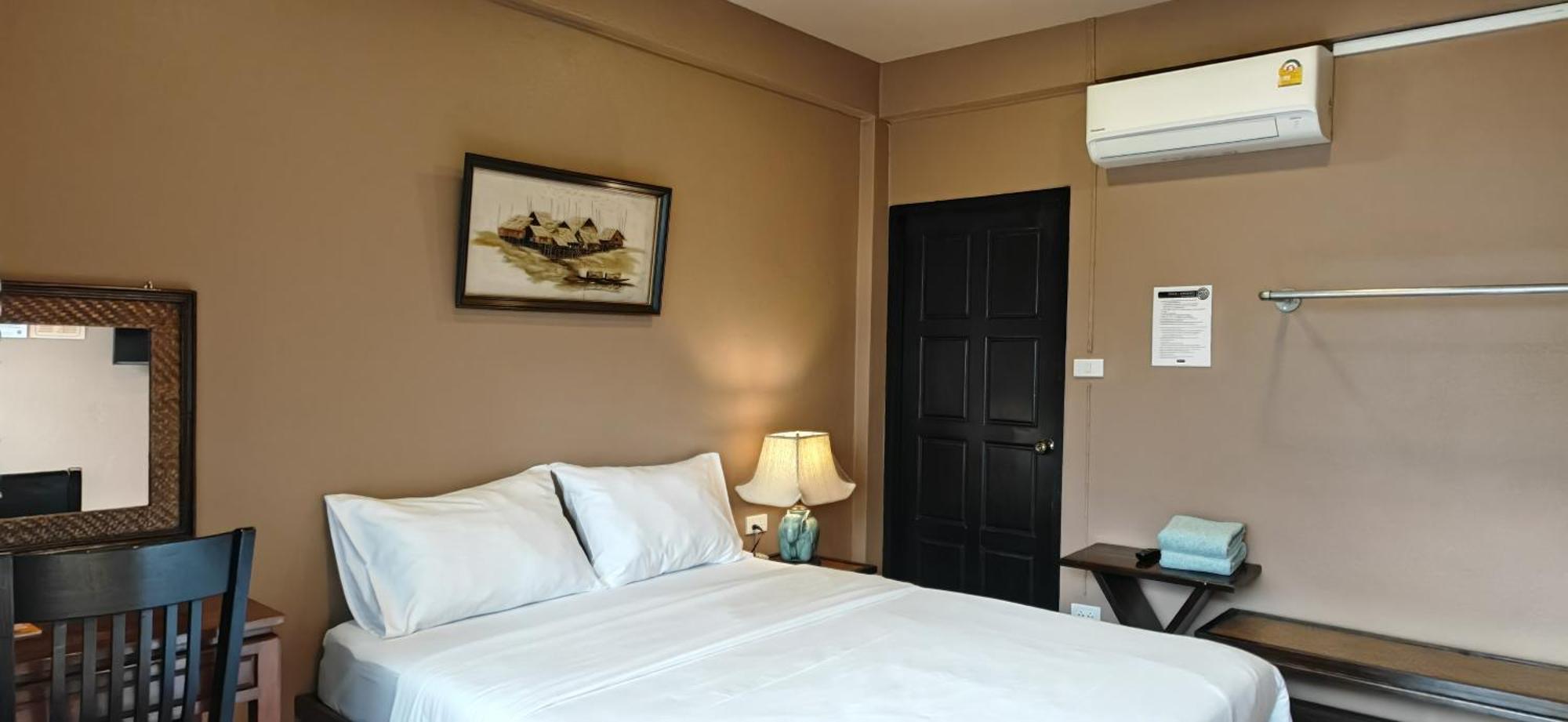 Hoh Guest house *