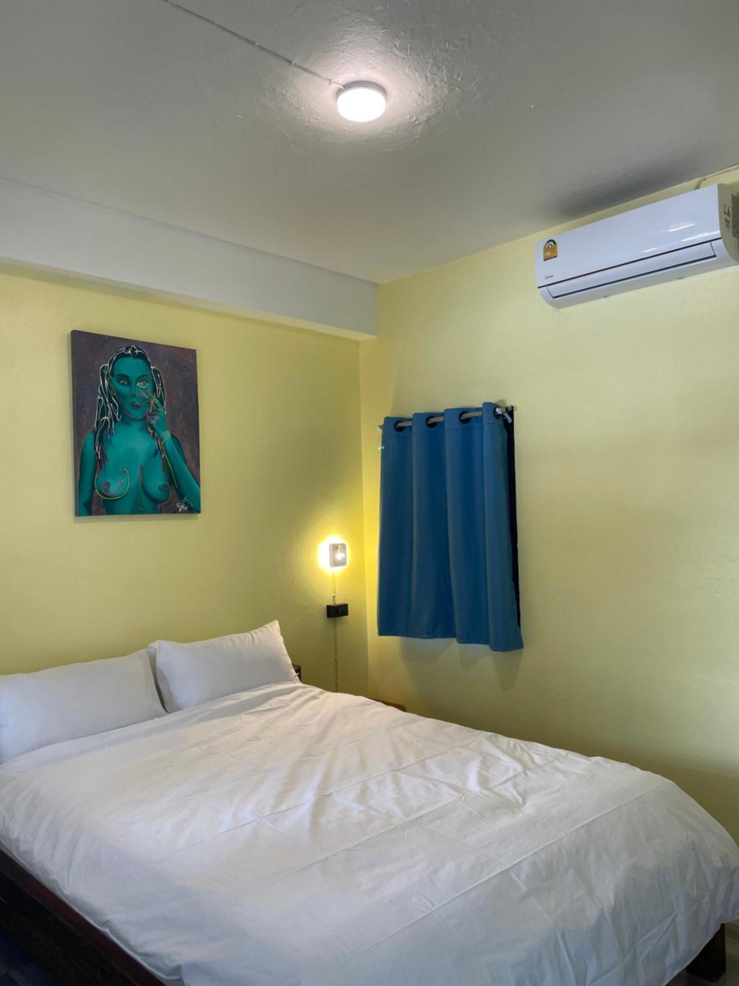Hostel Revolution - Old Town *