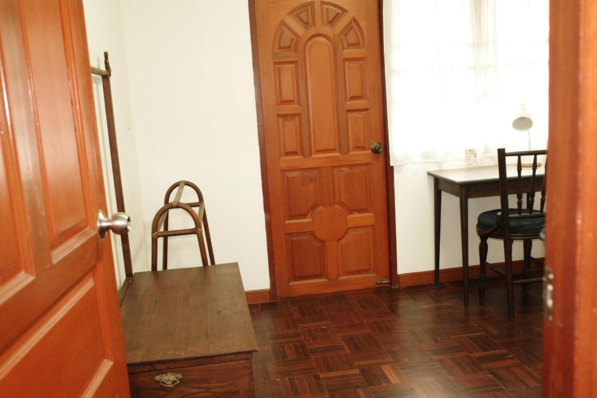 Tiptopthai House Guest house