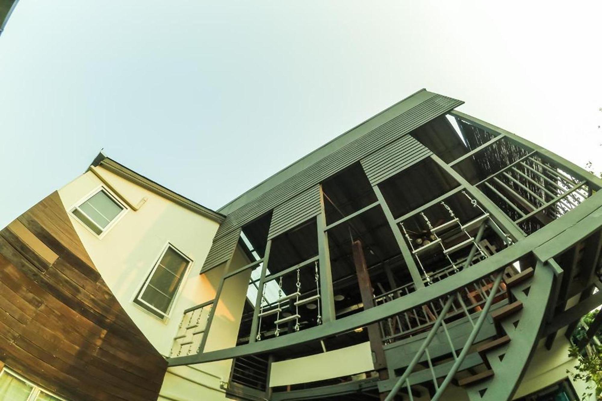 Urban Bed (adults Only) Asrama *