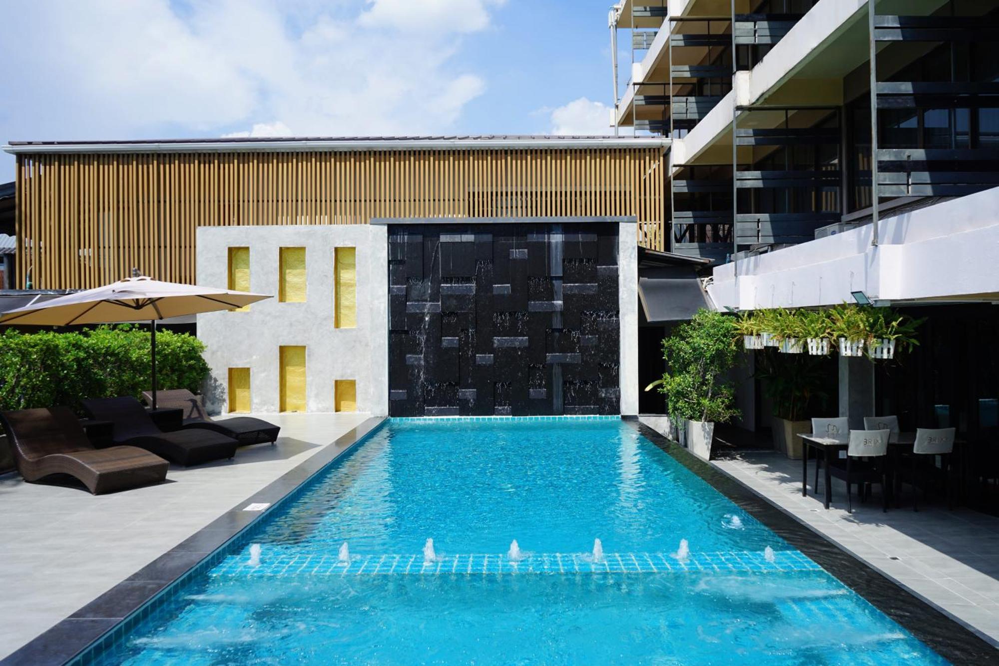 M Hotel 3*