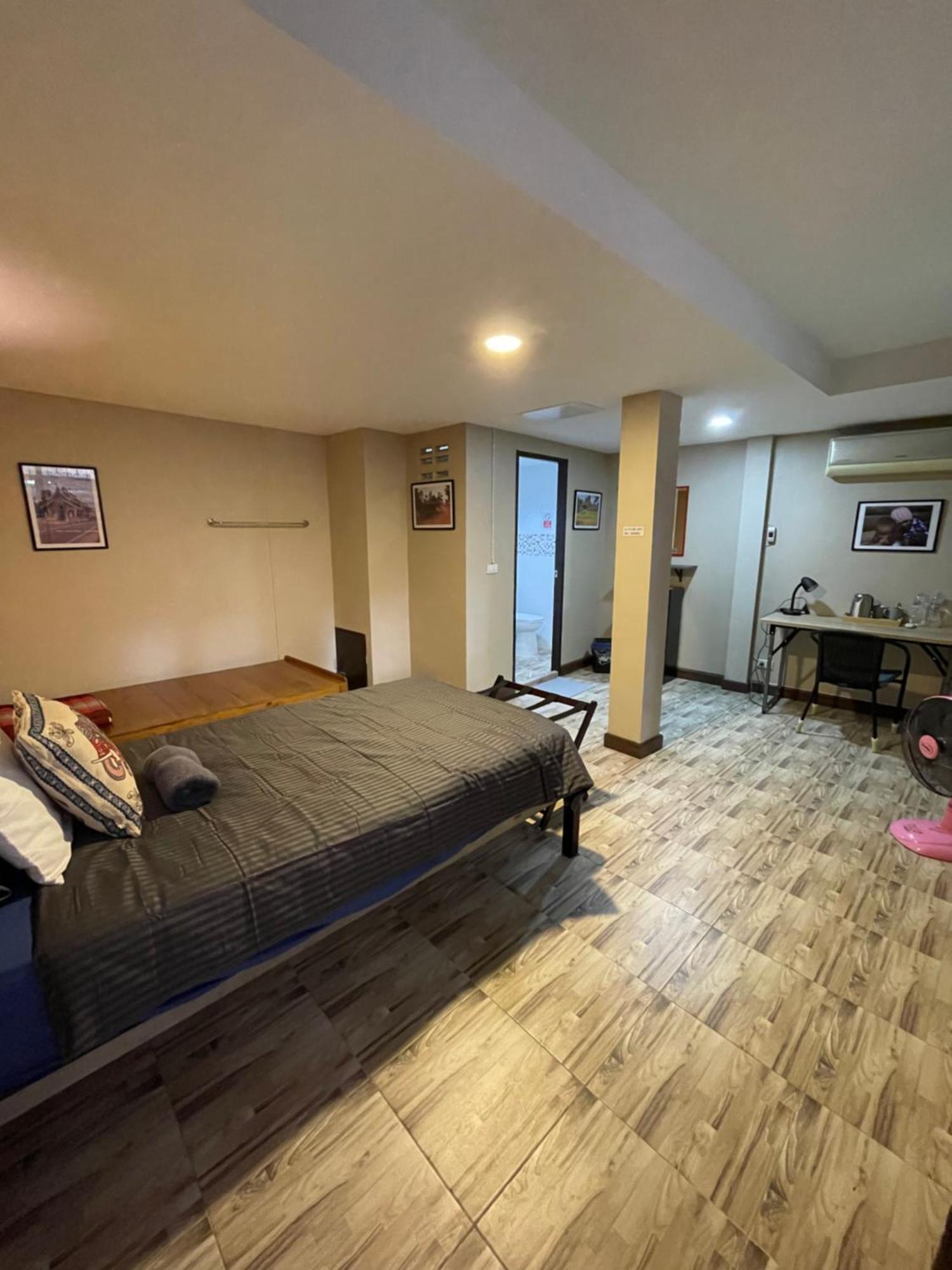 Guest house P & H Northgate *