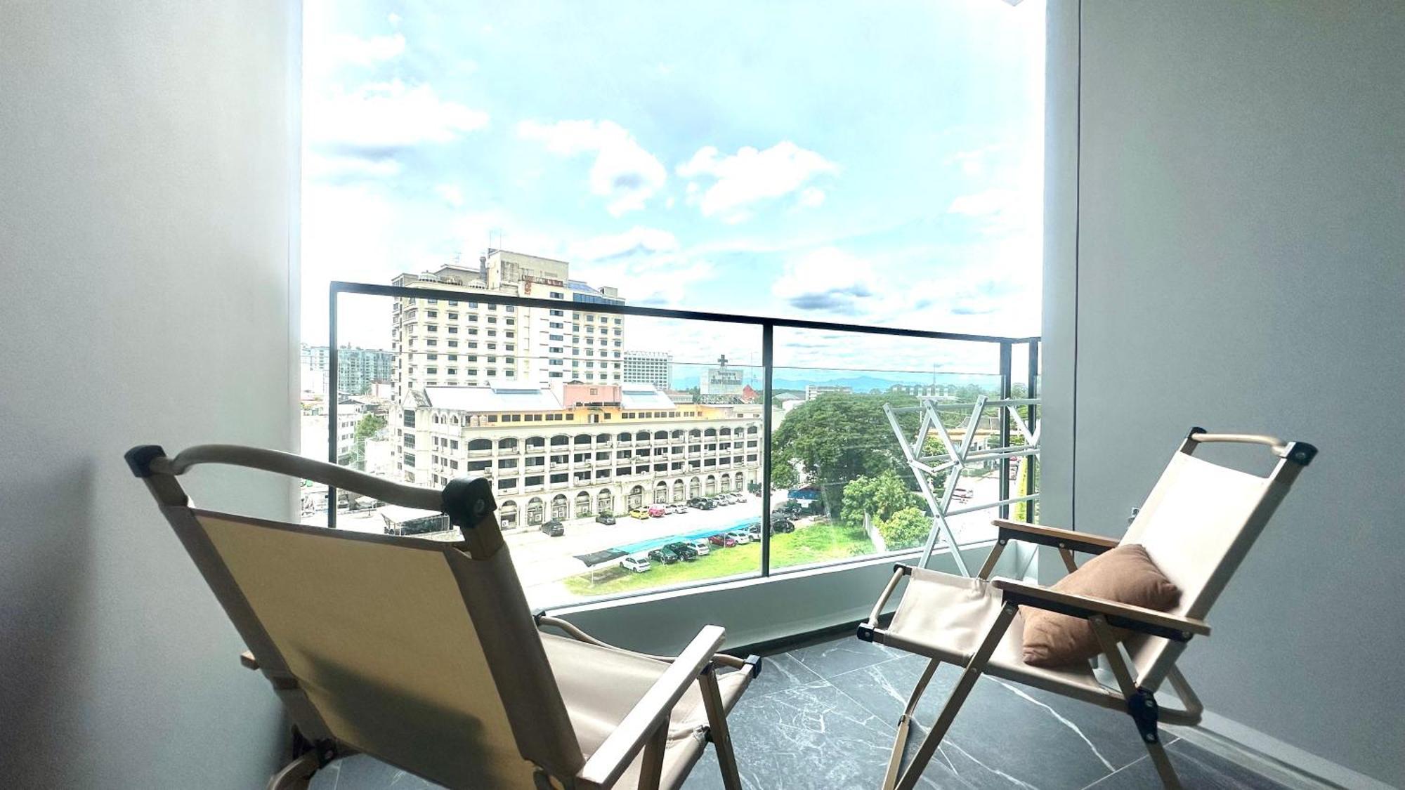 Aparthotel Astra Sky Infinity Pool Chiang Mai