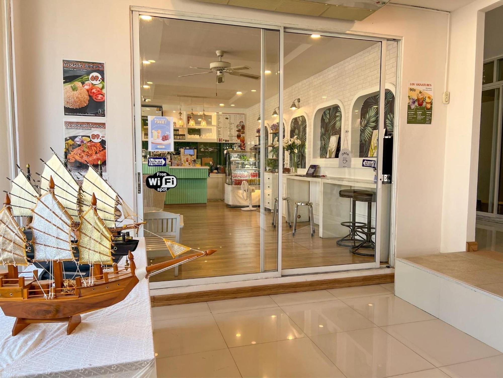 Inspire House Hotel