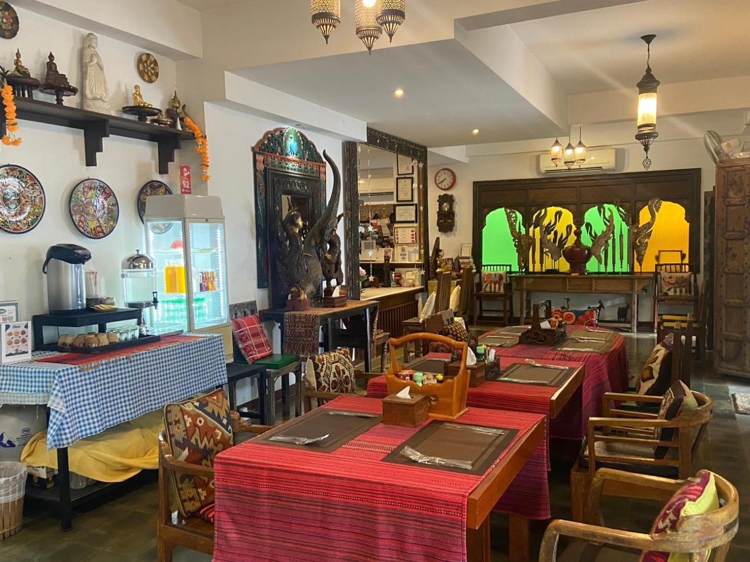 Hotel Baan Huenphen Boutique Chiang Mai