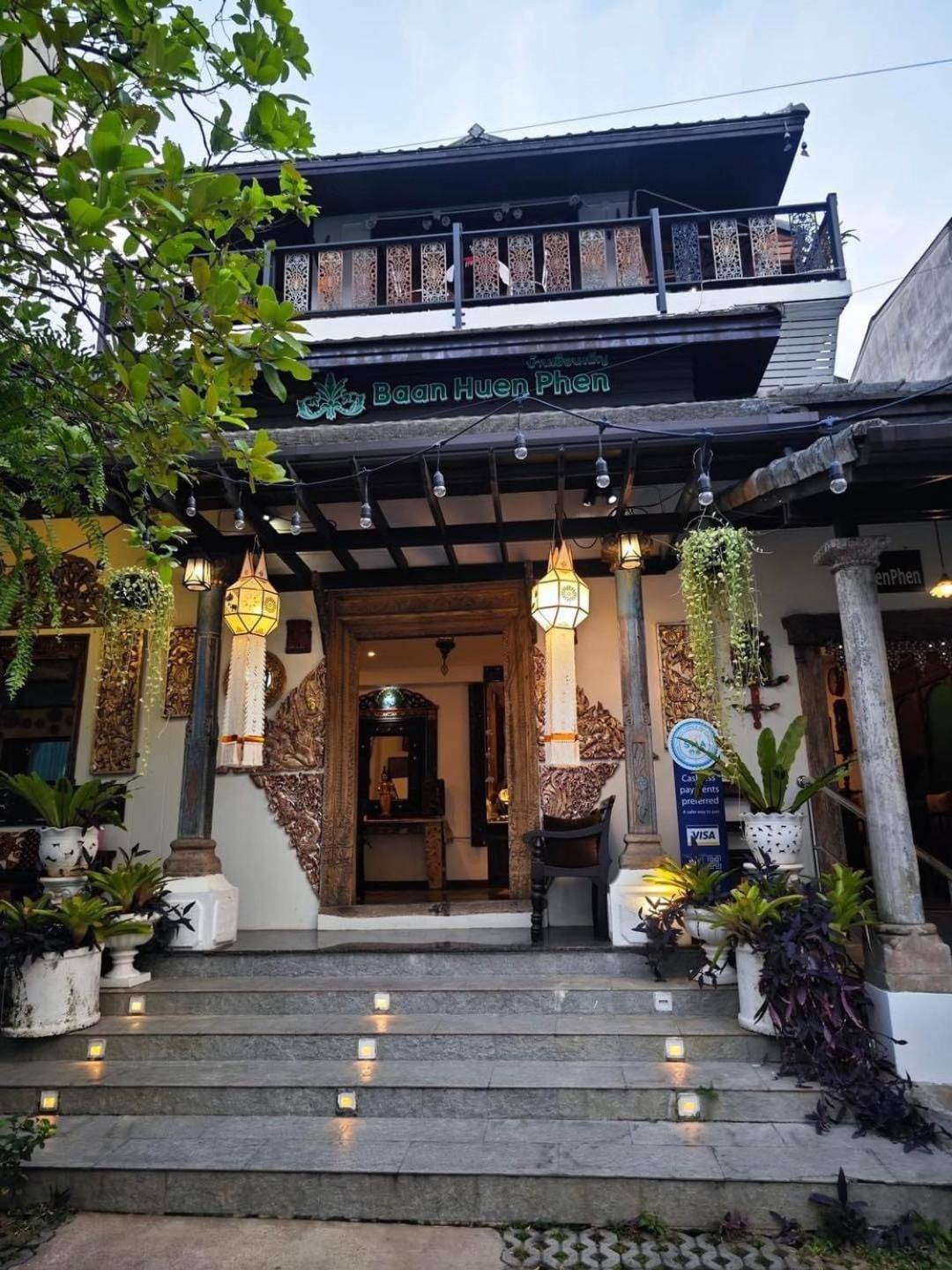 Hotel Baan Huenphen Boutique Chiang Mai
