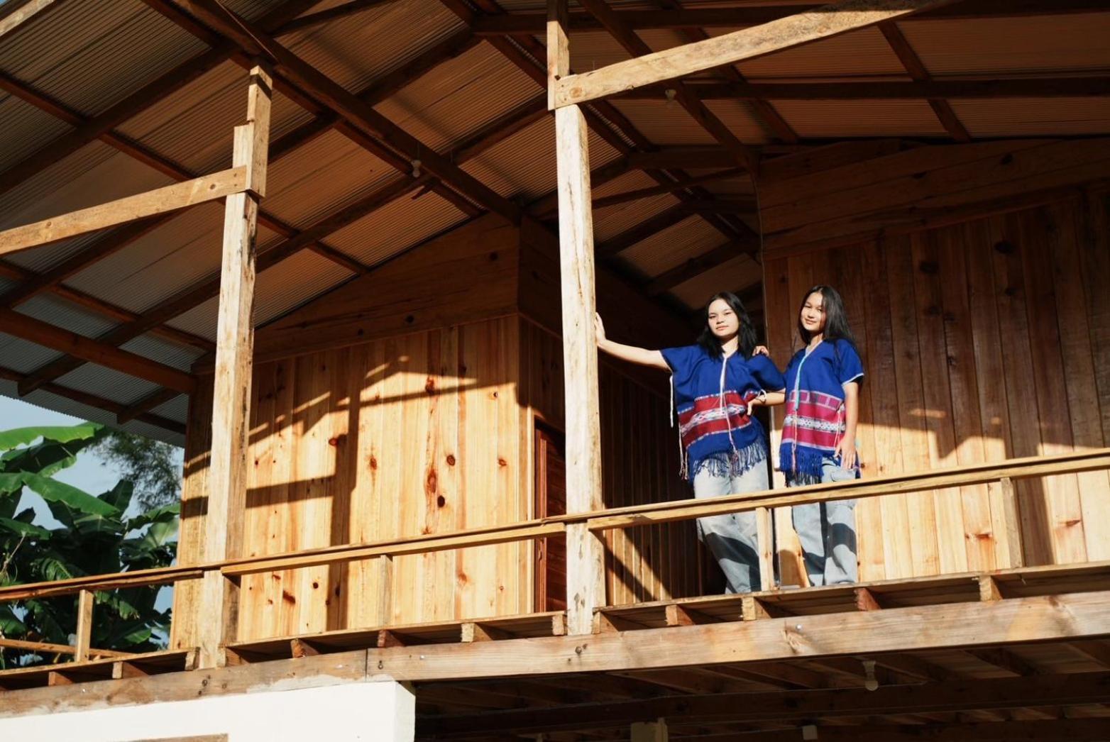 Por Joi ,por Dee House Albergue