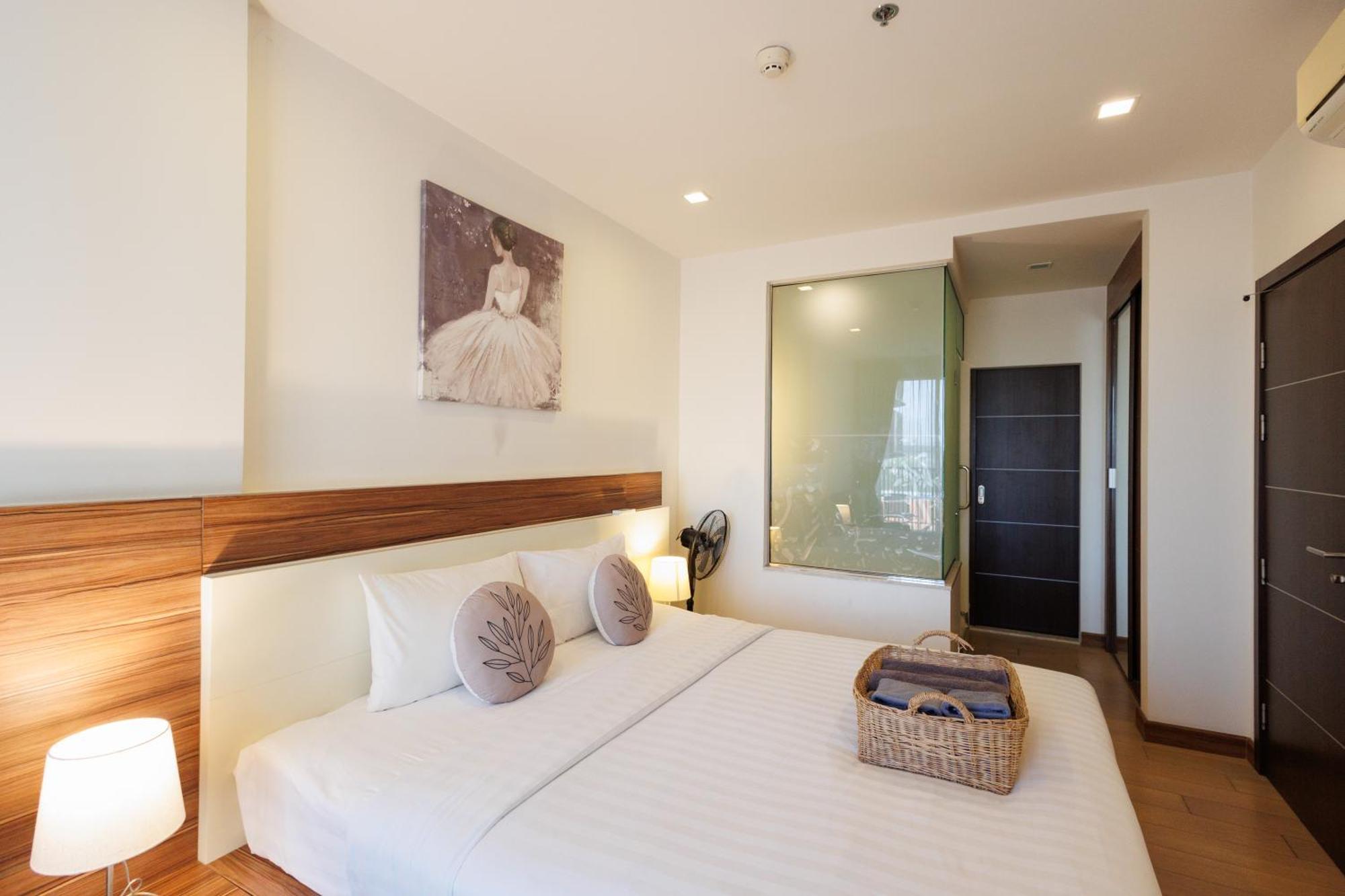 The Astra Center Apartment *