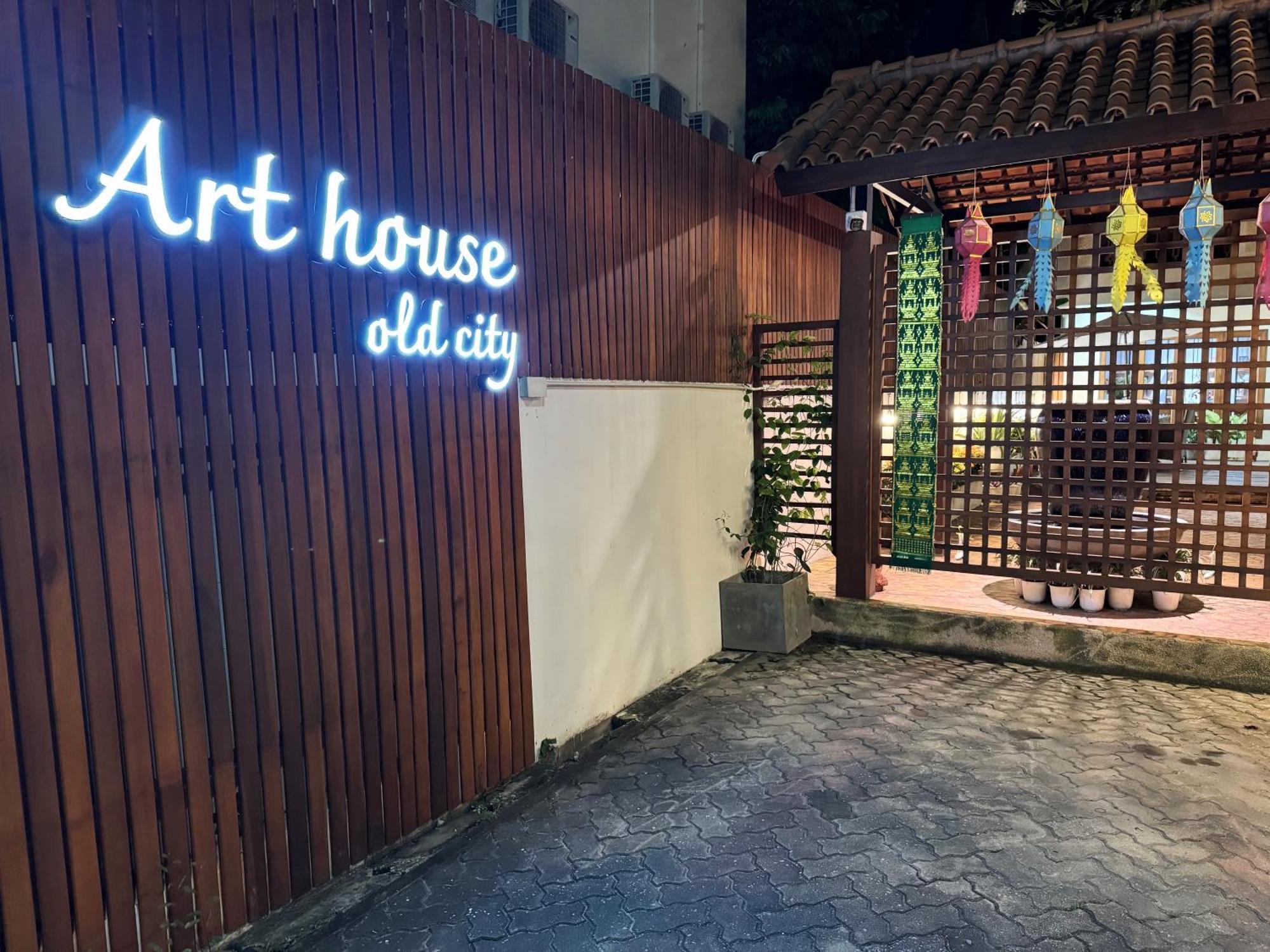 Homestay Art House Old Chiang Mai