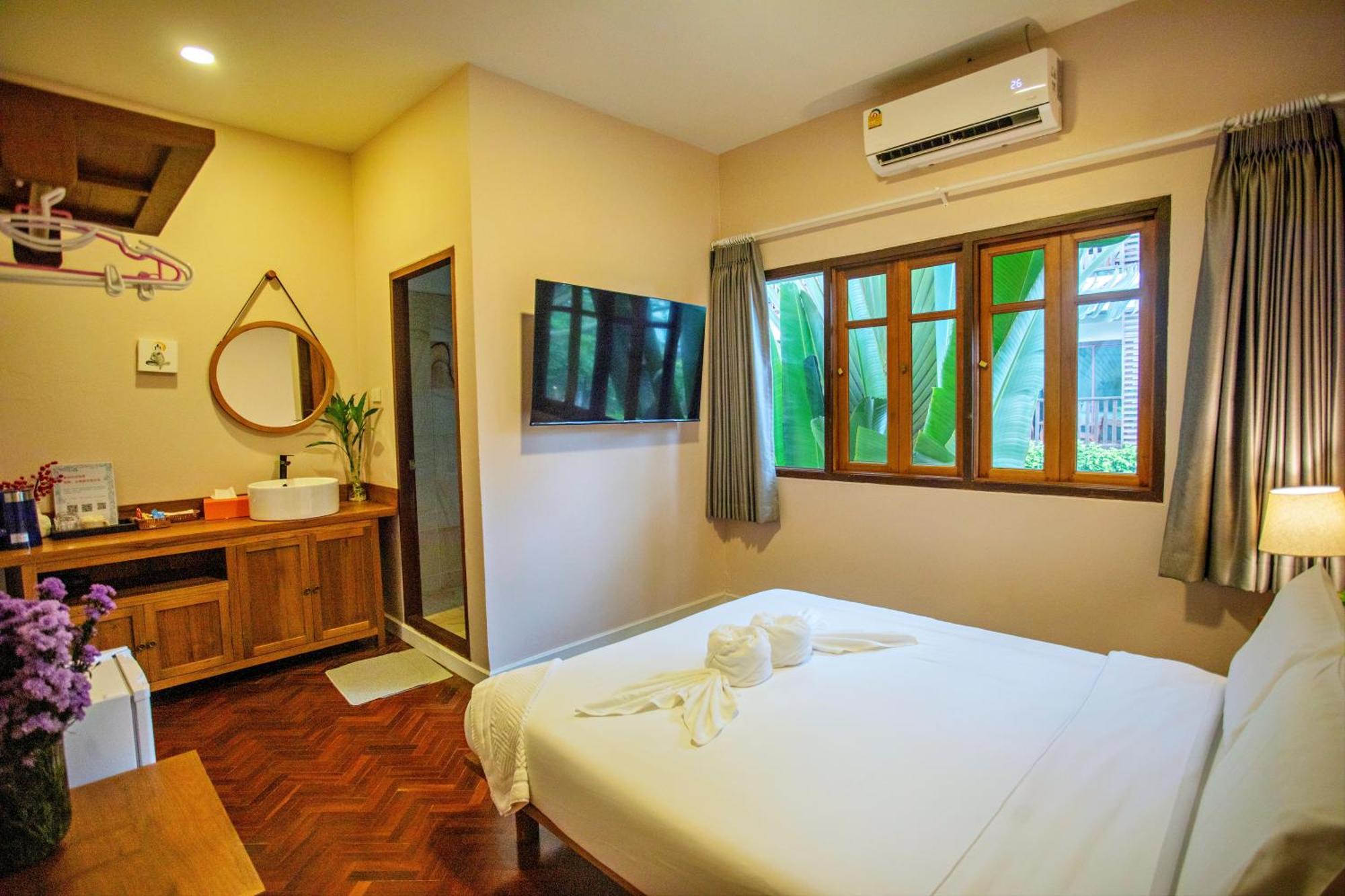 Homestay Art House Old Chiang Mai